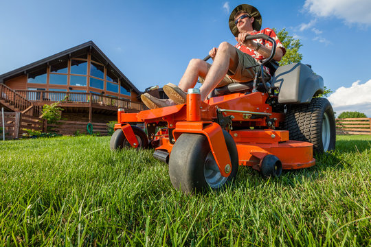 lawn care services Louisville KY